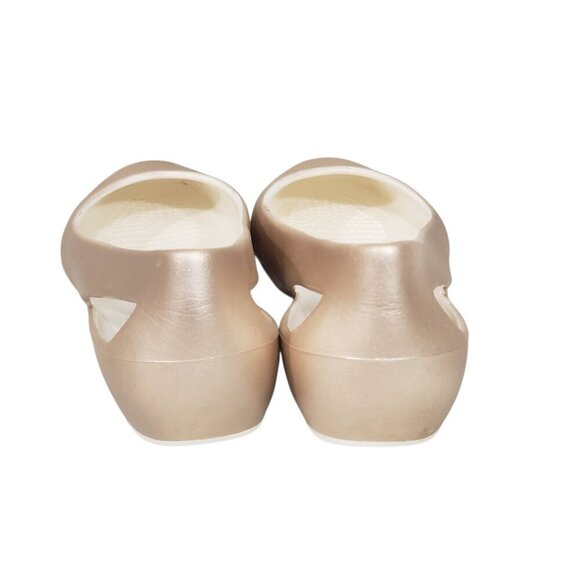 Crocs Sloane Ballet Flats - Picture 4 of 11